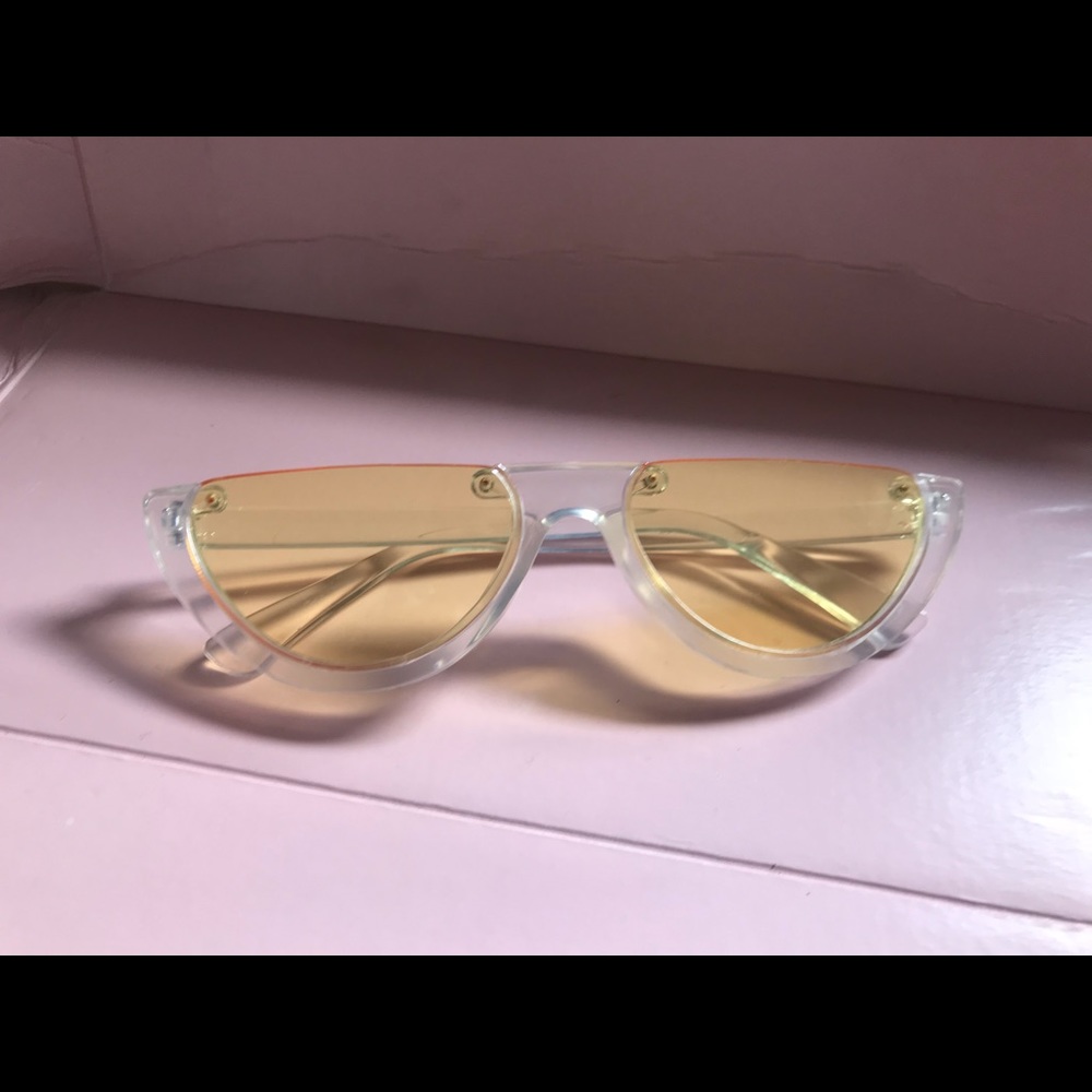 cat eye glass